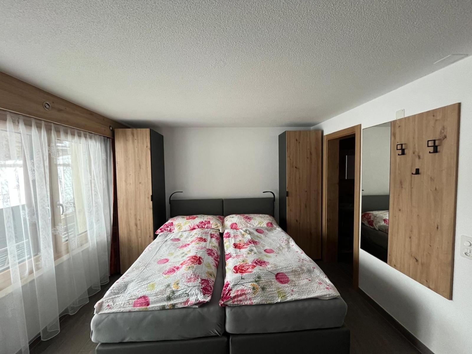 Haus Erle Appartement Saas-Grund Buitenkant foto