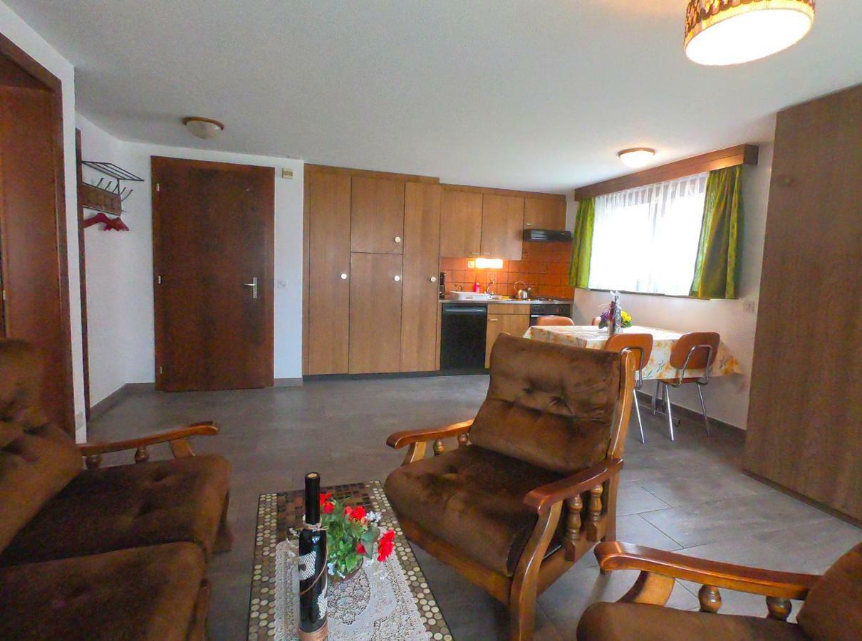 Haus Erle Appartement Saas-Grund Buitenkant foto